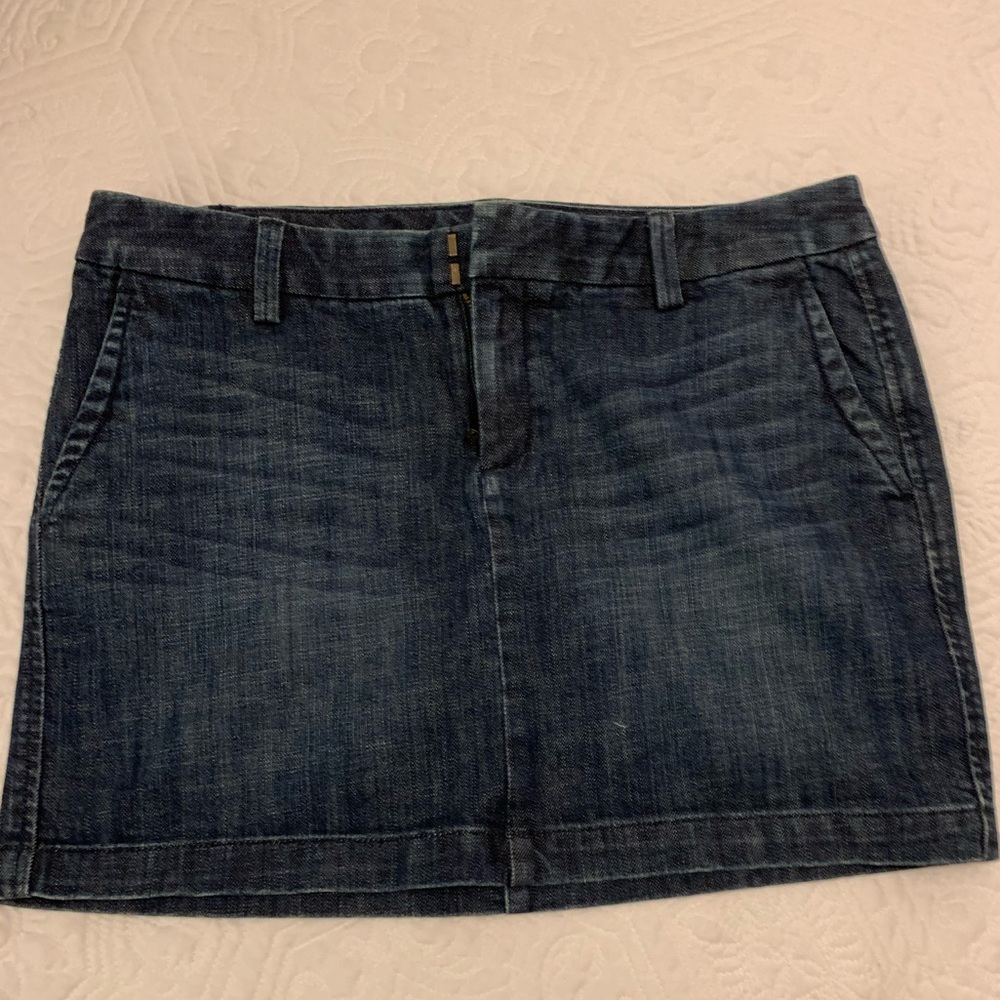 Gap jean skirt size 8